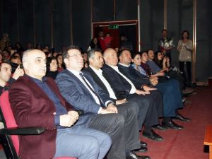 Onur Akın Kartal’da muhteşem bir konser verdi
