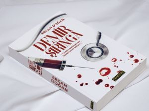 Sağlık muhabiri Doğan, hemşire anılarını kaleme aldı