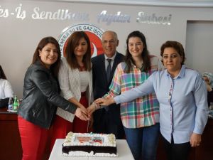 Tes-İş Aydın kadınları unutmadı