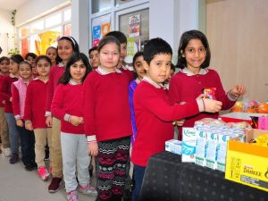 Manisa’da ‘Dürüstlük Kantini’