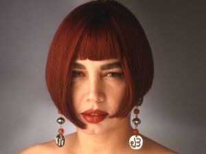 Ünlü modacı Emre Erdemoğlu, minik serçeden ilham aldı