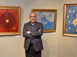 "Geleneksel sanatların çerçeveden çıkıp meydanlara ulaşması lazım“