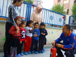 Aydın’da miniklere, deprem ve yangın eğitimi