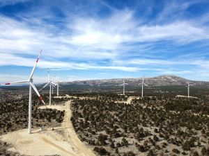 Akfen Yenilenebilir Enerji’nin Çanakkale’deki Kocalar RES projesi elektrik üretimine başladı