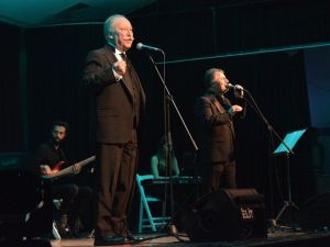 Aliağa’da Komedi Festivali, ‘Şifa Niyetine’ oyunuyla final yaptı