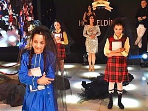 Tasarımcı Bent’ten, çocuk gelinlere dikkat çekmek için önemli proje