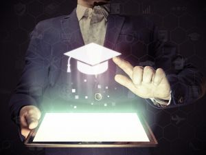 Online eğitimde ibre üniversitelere döndü