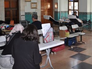 Kütahya Adliyesi personelinden kan bağışı kampanyasına destek