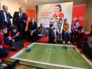 Ordulu çocuklar Vodafone ile yarını kodladı