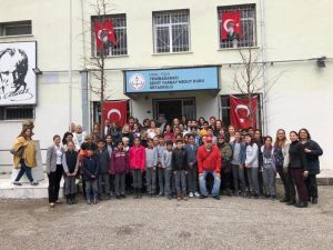 Şehit Yarbay Mesut Kuru Ortaokulu kütüphanesine kavuştu