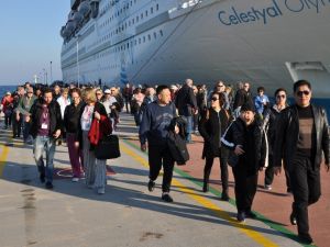 Malta bayraklı Celestyal Olympia Kuşadası’na ikinci seferini gerçekleştirdi
