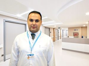 Anne babalara bebekler için düz tabanlık uyarısı