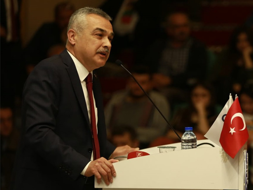 Mustafa Savaş:  Uluslararası rekabette daha güçlü ve daha hızlı büyüyen bir bankacılık sistemi istiyoruz