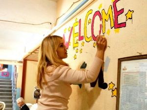 Okulun koridorları İngilizce kelimelerle donatıldı