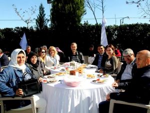 Manisa Eğitim-Bir-Sen Sarıgöl’de üyeleriyle buluştu