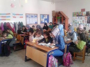 Hisarcık’ta veliler çocukları için kitap okudu