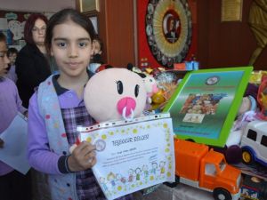 Köy çocuklarını oyuncaklarla mutlu edecekler