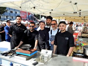 Çeşme’deki Genç Turizmciler Yarışmasına komşu da geldi