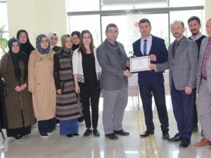 DPÜ İslami İlimler Fakültesinde kitap sergisi