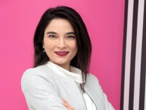 Büyük göğüsler kamburluğa neden olabilir