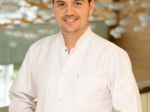 "Böbrek taşı tedavisinde sıvı alımı çok önemli"