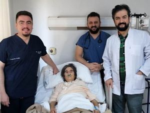 105 yaşında hayata yeniden tutundu