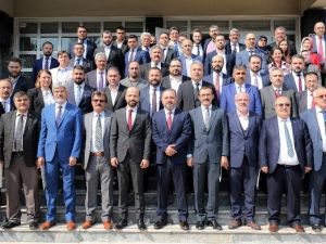 Sincan Belediye Başkanı Murat Ercan, mazbatasını aldı