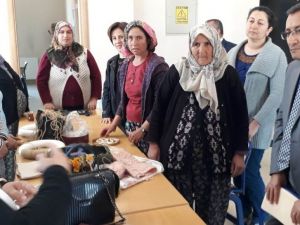 Özel öğrencilerin annelerine özel kurs