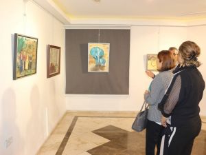 Marmaris’te ‘Geçmişin Gölgesi’ resim sergisi açıldı