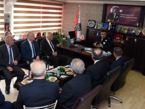 Başkan Acar, İlçe Emniyet Müdürlüğünü ziyaret etti