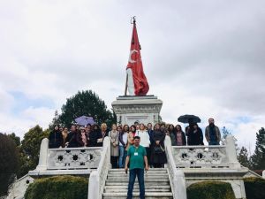 Üniversite öğrencilerinin Dumlupınar ve Zafertepeçalköy  gezisi