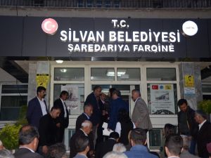 HDP’li Silvan Belediye Başkanı Toprak mazbatasını aldı