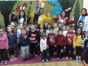 Öğrencilerin tiyatro heyecanı