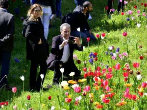 Baharın gelişi Divan Şiiri bahçesinde şiirlerle karşılandı