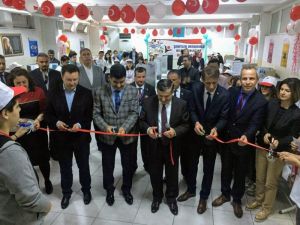 Öğrencilerin proje ve tasarımları bilim fuarında sergilendi