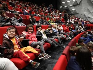 Denizli’de 3. Ulusal Çocuk Tiyatrosu Şenliği devam ediyor