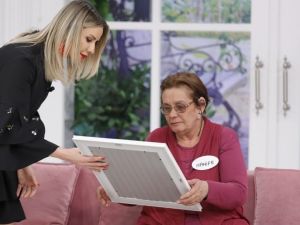 60 yıldır aradığı kardeşlerini Esra Erol buldu