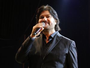 Mektebim yıldızları 23 Nisan özel gösterimi için sahne aldı