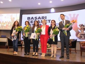 Rol model kadınlar ‘Kadın Zirvesi’nde konuştu