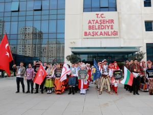 Dünya Dans Günü’nde misafir dans topluluklarından şov