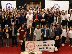 Genç liderler gönüllere dokundu