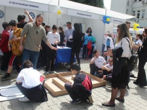 Ege Üniversitesi Kampüsü "Bilim Haftası Etkinliği" ile renklendi