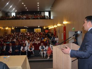 Kaymakam Atak ve Başkan Savaş öğrencilerle buluştu