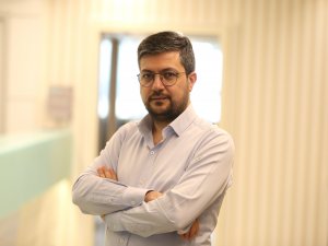 Kadınlar duygusal, erkekler cinsel açıdan aldatıyor