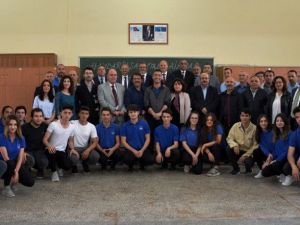 Ağaç İşleme Sanayicilerinden Haydarpaşa Mesleki ve Teknik Anadolu Lisesi’ne makine ve eğitim desteği