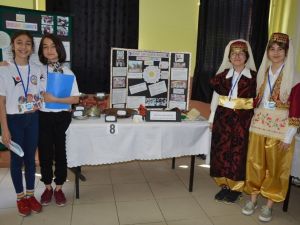 Kadın öğretmenler destek verdi öğrenciler projelerini hazırladı