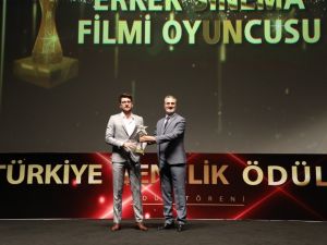 Erdem Genç ‘geleceğin rock sanatçısı’ seçildi