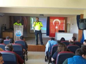 Lise öğrencilerine motosiklet kullanımı eğitimi