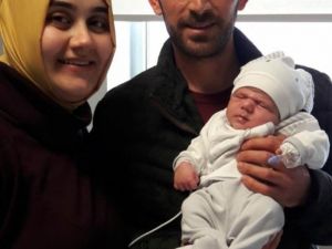 Adı bile konulmayan bebeğe başarılı kalp ameliyatı