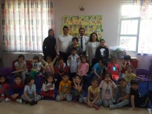 Miniklere aşının önemi anlatıldı, artık ‘Kim korkar aşıdan’